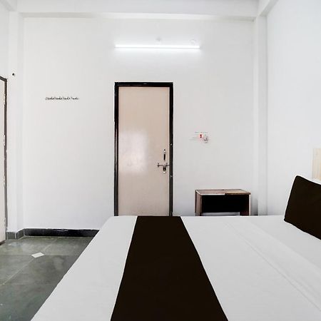 Hotel O Ramdut Palace Guest House Faizabad Exterior photo